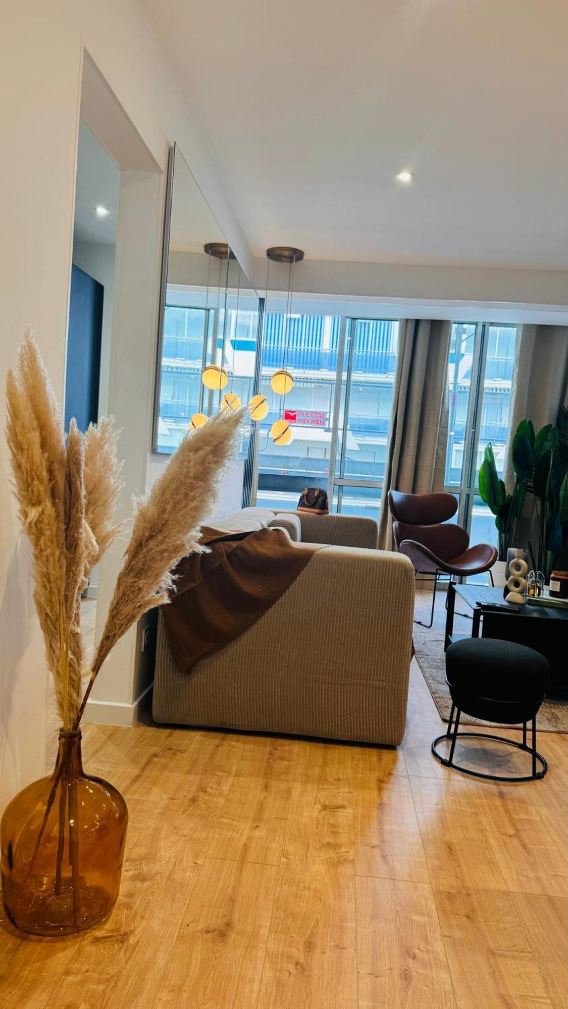 Appartement 50M De La Plage Et Toutes Commodites, Plein Centre Ville Et Silencieux ลา กร็องเดอ-ม็อต ภายนอก รูปภาพ